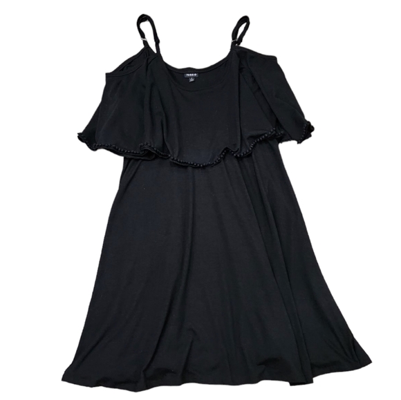 Torrid Black Cold Shoulder Pom Pom Fringe Skater Ruffle Overlay Flowy Dress 1X - Picture 2 of 9